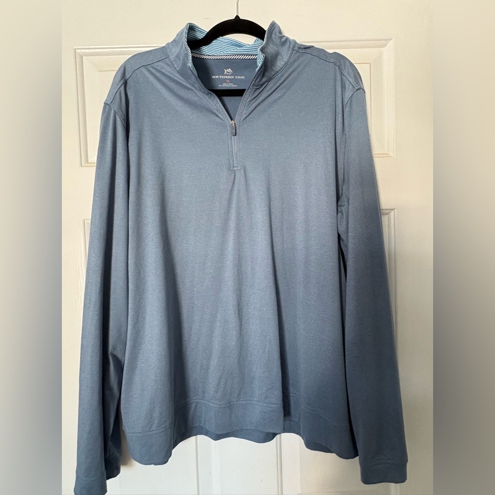 Southern Tide quarter zip pullover XL light blue performance fabric excellent